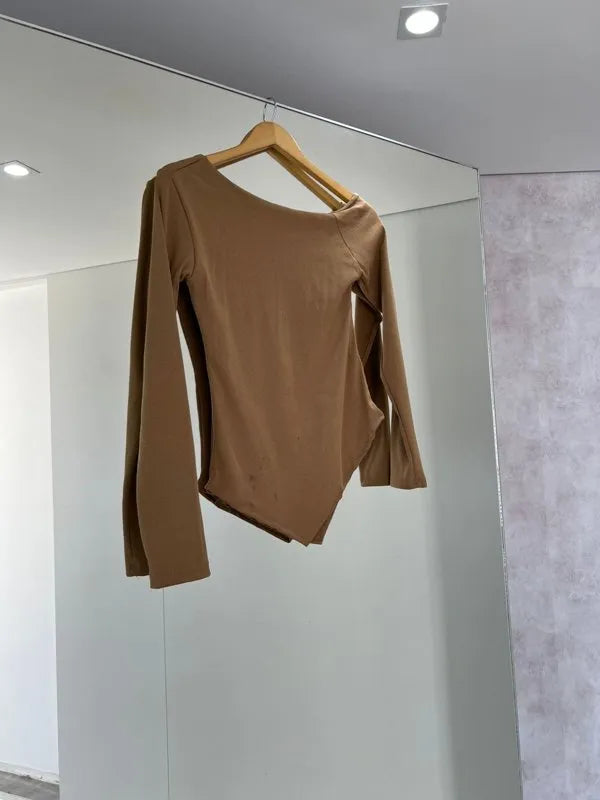 Blusa Canelada Bico - LANÇAMENTO